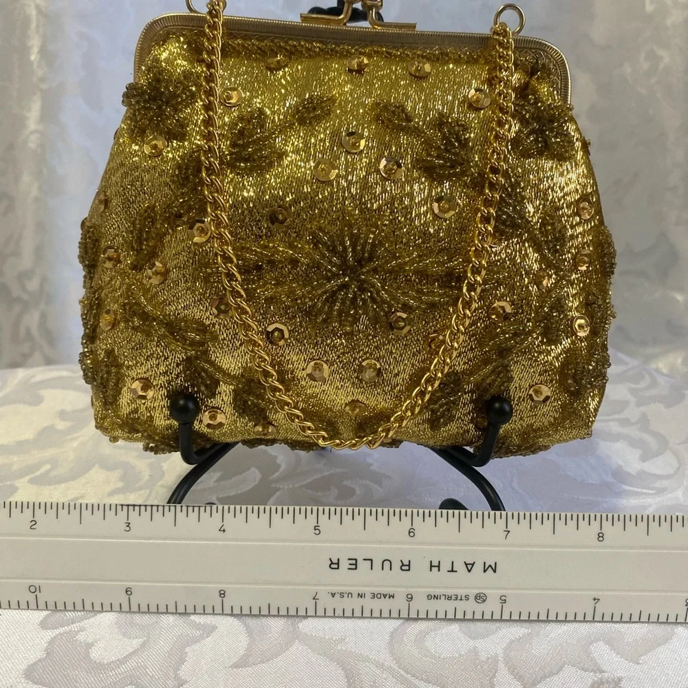 Vintage Golden Beaded Purse, Made in Hong Kong - Picture 4 of 7